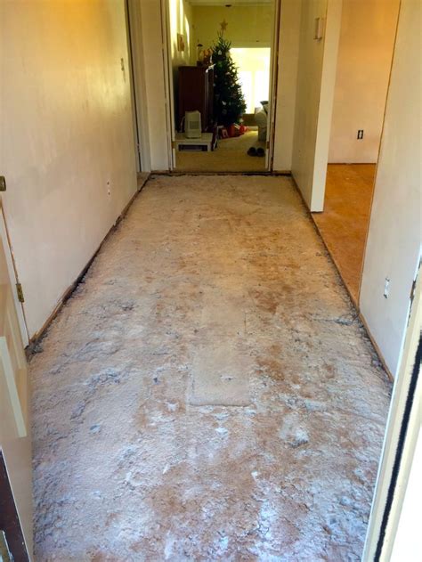 How to install interlocking laminate flooring on a concrete mortar bed