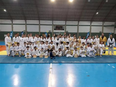 Alunos Do Taekwondo São Aprovados No Exame De Faixas Avenida Tênis Clube