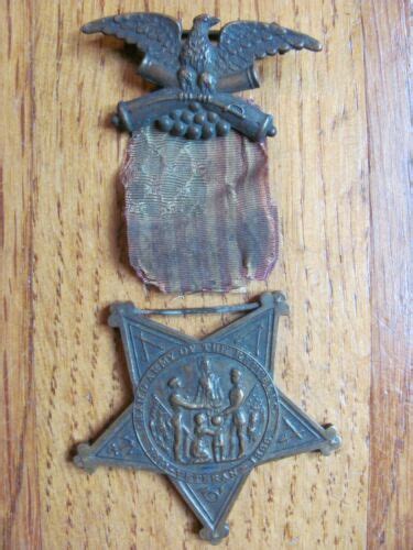 Authentic Civil War Grand Army Republic Veteran Medal 1861 1866 Gar