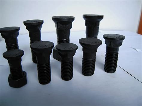 Nut And Bolt Cr Bolt With Nuts For Excavator Grade Top Quality