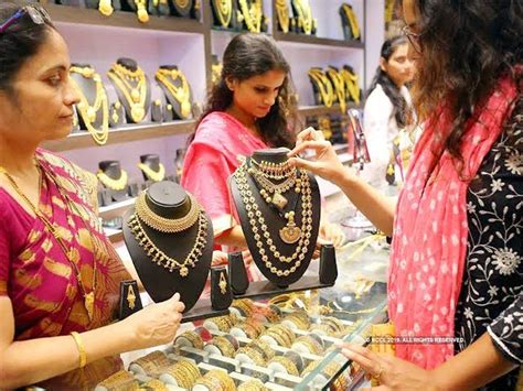 Gold holds a special place in indian households due to the fact that it is both auspicious when it comes to cultural connotations but also holds a great investment portfolio. Todays gold rate, सोना का आज का भाव, today's rate of gold ...