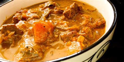 Wine or balsamic vinegar 2/3 cup soy sauce 1 red onion, minced 4 tbsp. Pork Curry with Coconut Milk - Salt and Spice