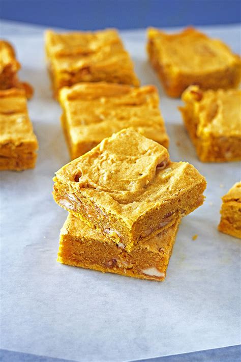 Pumpkin Blondies Pumpkinweek It Bakes Me Happy