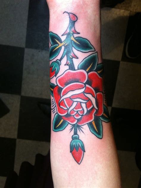 Are you looking to make a life statement with your next tattoo or piercing? Walk the Line Tattoo Co.: John Collins 2010
