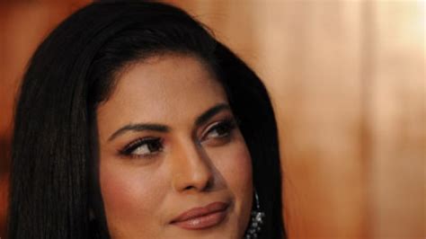 Pakistan Geo Tv Owner Actress Veena Malik Sentenced To 26 Years In