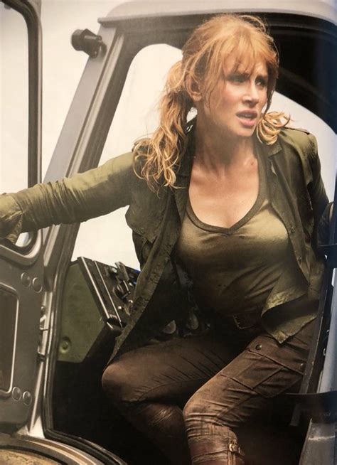 Bryce Dallas Howard Claire Is Featured In The Jurassic World Fallen Kingdom Poster Book