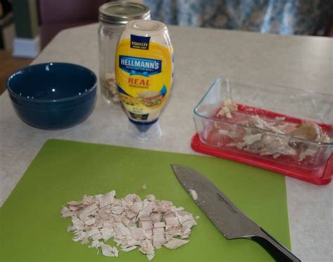 Easy Chicken Salad Sandwich Recipe
