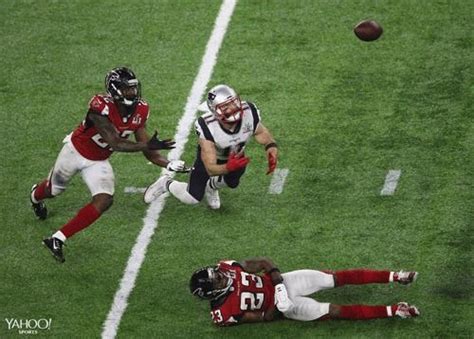 Ridley filled in admirably for teammate julio jones (hamstring) in week 3 against the bears, recording a the speedy rookie missed the week 3 contest against the patriots as well, and a week 4 absence on his. Julian Edelman one-ups Julio Jones in the Crazy Catch Dept. | Julian edelman, New england ...