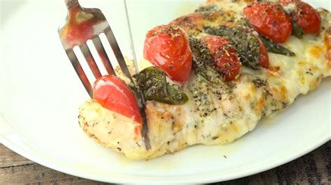 Place the slices of bacon in a row and put the chicken breast on top of them. Chicken Stuffed with Mozzarella, Tomato and Basil - YouTube
