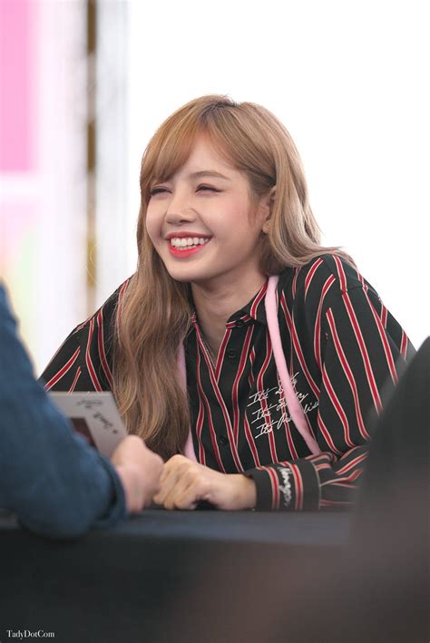 Kpop Girl Groups Korean Girl Groups Kpop Girls Blackpink Lisa