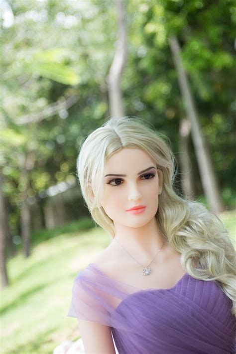 Sexy Blonde Full Body 3d Silicone Tpe Sex Doll For Men Artificial