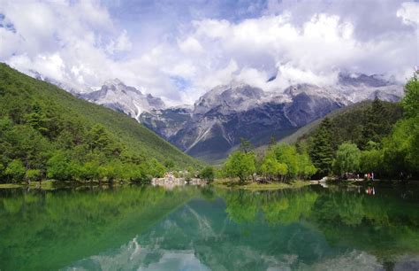 From jade dragon snow mountain to old town of lijiang, you will experience the breathtaking sceneries and cultures. 1 Day Jade Dragon Snow Mountain Group Tour - China Top Trip