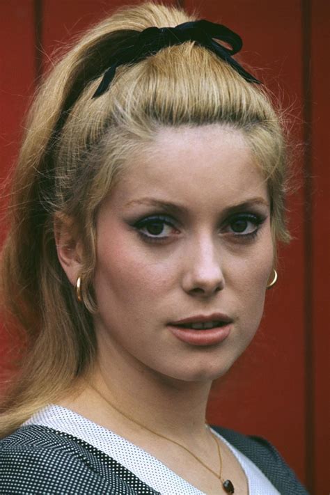 Кино catherine deneuve фото эволюция катрин денев новости. Classify the main cast of a movie