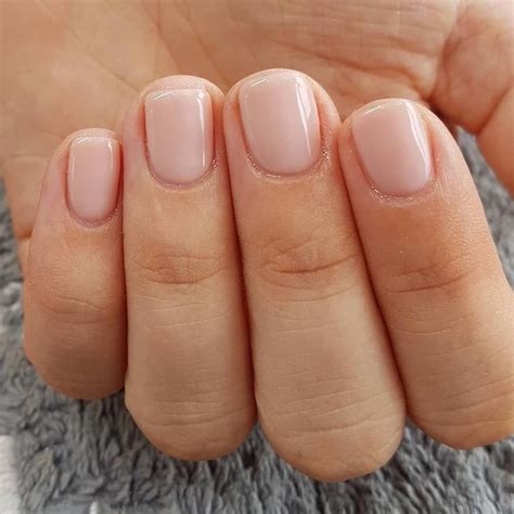 Neutral Nail Colors Which Look Stunning Neutralnailcolors Natural