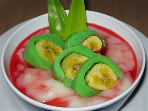 Makan makanan berkuah akan membuat tenggorokannya lebih segar. Resep Minuman Khas Makassar|Resep Es Pisang Ijo Sederhana ...