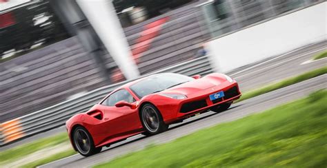 Gli appassionati in lombardia e d'italia potranno guidare le nostre ferrari, porsche e lamborghini Guidare una Ferrari su pista a Adria, guidare Ferrari sul autodromo Adria International Raceway ...