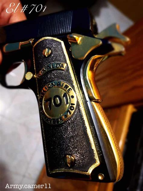 Cachas Colt 1911 Edición 701 El Chapo Guzmán Chapa Oro 24k 299998