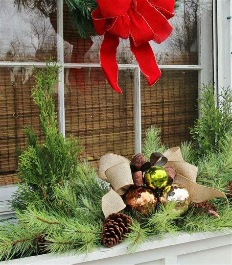 Christmas Window Box Idea
