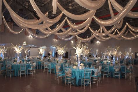 Image By Maria Alaniz On Quince Ideas In 2020 Winter Wonderland Ball