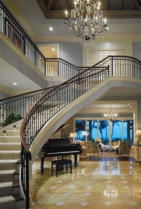 Luxurious Grand Foyers For The Most Elegant Of Homes