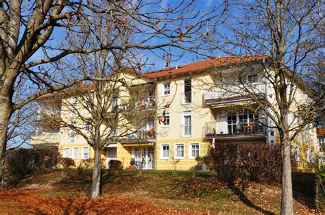 Wir unterstützen sie mit unserem service rund um den kauf, verkauf, der vermietung oder der bewertung ihrer immobilien im unserer region. RESERVIERT - Eigentumswohnung im Kurpark Bad Rodach | VR ...
