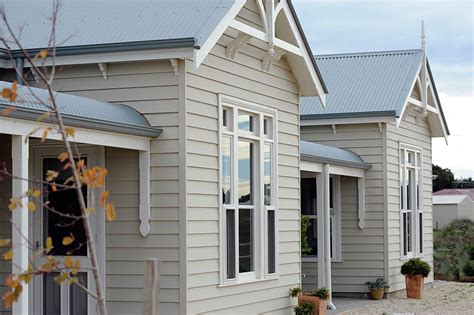 Weatherboard Cladding Bullnose Verandah And Windspray Colorbond Roofing Cottage Exterior House