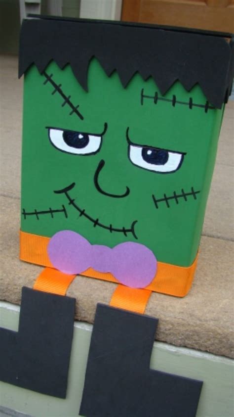 Scroll down for our monster collection of original halloween crafts for kids, all of which can be adapted for children of all ages and are fun to do without too much preparation. 17 Frankenstein Crafts Kids Can Make recipes too! - Tip ...