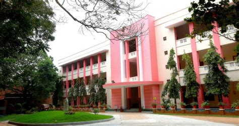 Loyola College Of Social Sciences Thiruvananthapuram Courses And Fees 2023 24