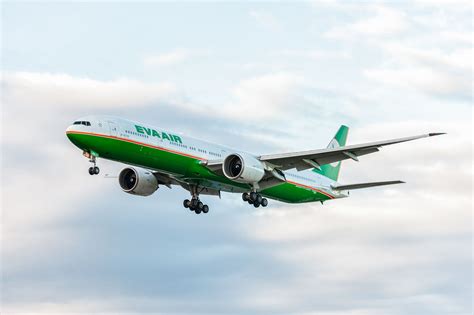 See more of eva airways corp. 暫停年終獎金、加薪...長榮航3招迎戰罷工 - 今周刊