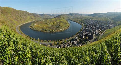 Découvrez le luxembourg et la moselle. Moselle River, Mosel Valley and Bremm, Cochem-Zell ...