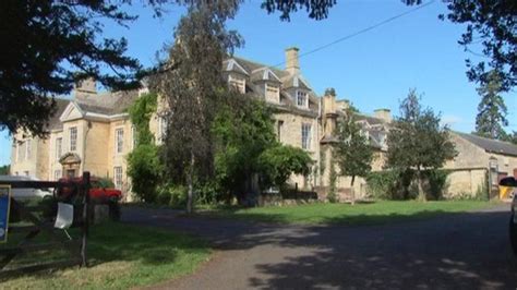 Historic Barton Seagrave Hall Sold To Fund Wicksteed Park Bbc News