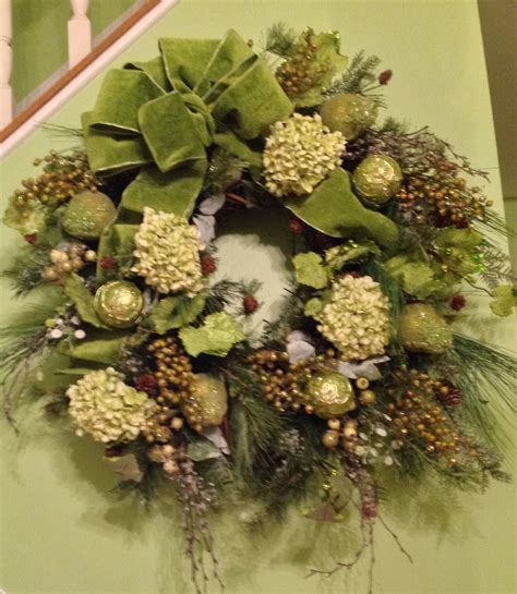 See more ideas about christmas diy, christmas crafts, christmas decorations. Cranberry Cottage (With images) | Christmas wreaths ...