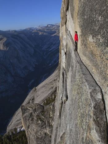 Filming took place in new york city on top of the roosevelt hotel. Yosemite Rock Climbing Pictures Are Both Stunning And ...