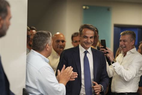 Conservative Mitsotakis Sworn In As Greeces Prime Minister While Far