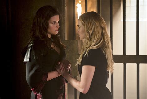 Legends Of Tomorrow 1x14 River Of Time Katrina Law And Caity Lotz