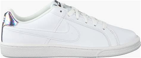 Witte Nike Lage Sneakers Court Royale Wmns Omoda
