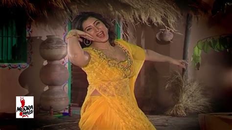 Rain Mujra Hina Shaheen Kin Min Kin Min Badlan Pakistani Mujra Dance