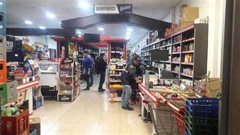un 20 de los supermercados chinos decidieron cerrar sus puertas durante la cuarentena infobae