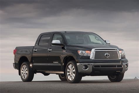 The 2011 toyota corolla features fresh styling. 2011 Toyota Tundra - conceptcarz.com