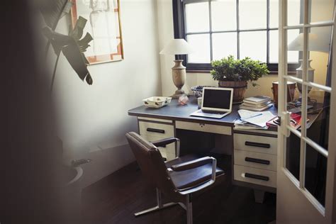 We analyzed 36,590 home offices and determined that 19% of them fall in the small size. Small Office/Home Office (SOHO)