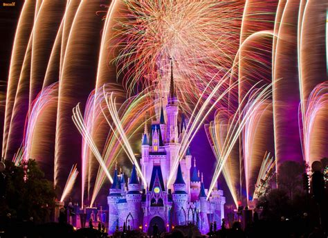 40 Awesometacular Fireworks Photos Disney Tourist Blog