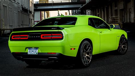 Dodge Challenger Srt Hellcat 2015 Wallpapers And Hd Images Car Pixel