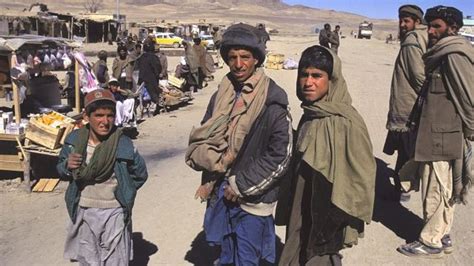 طالبان کا افغانستان صحافیوں کی دعوت، بغیر داڑھی اور ویزا اینٹری، طالبان کا افغانستان کیسا تھا