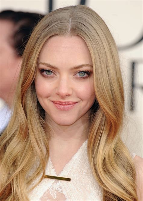 Amanda Seyfried Smiled Coyly At The 70th Annual Golden Globes All