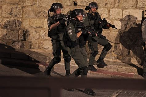 Israeli Police Attack Worshippers In Al Aqsa Mosque New Straits Times Malaysia General