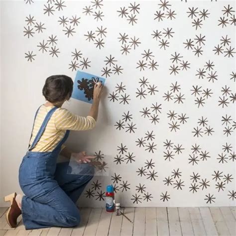 Cómo decorar paredes con stencils o plantillas Dale Detalles