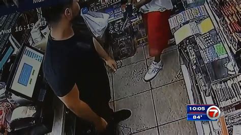 Gas Station Clerk Shoots At 2 Crooks Kills 1 After Robbery Near Fort Lauderdale Wsvn 7news