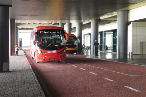 Unlike other options, the train does not run all night. Skybus, buses from klia2 to KL Sentral & One Utama ...