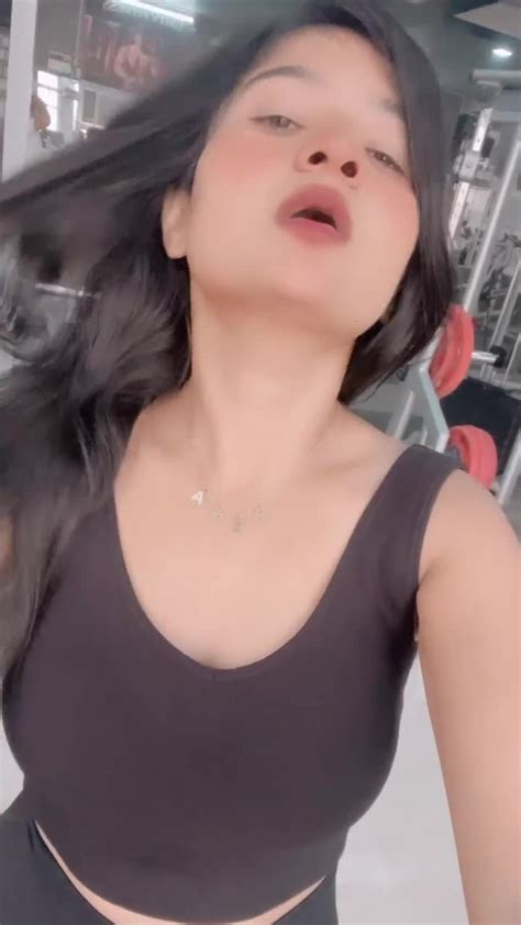 Neha Singh Bigboob Indian Instagram Girl Braless And Cleavage Collection Of Videos Erothots