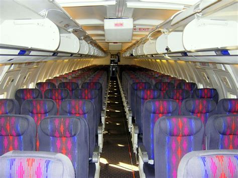 Read verified united airlines customer reviews, view united airlines photos, check customer ratings and opinions about united airlines standards. United Airlines 757-200 cabin in 2020 | Airline interiors ...